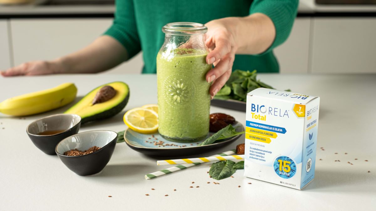 Smoothie z avokadom in banano