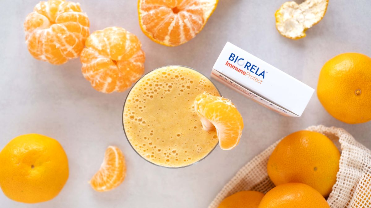 Smoothie iz mandarine, banane in ingverja za podporo imunskemu sistemu